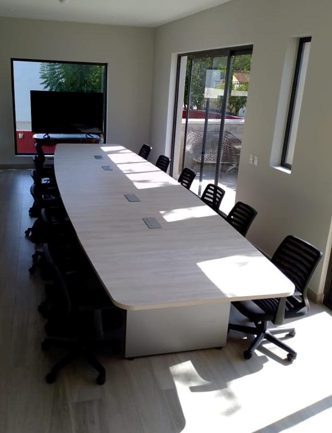 20 MESA DE JUNTAS PARA 20 USUARIOS